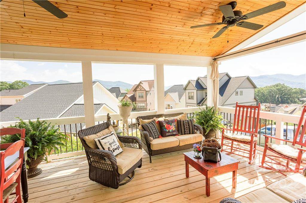52 Tudor Way - Photo 1