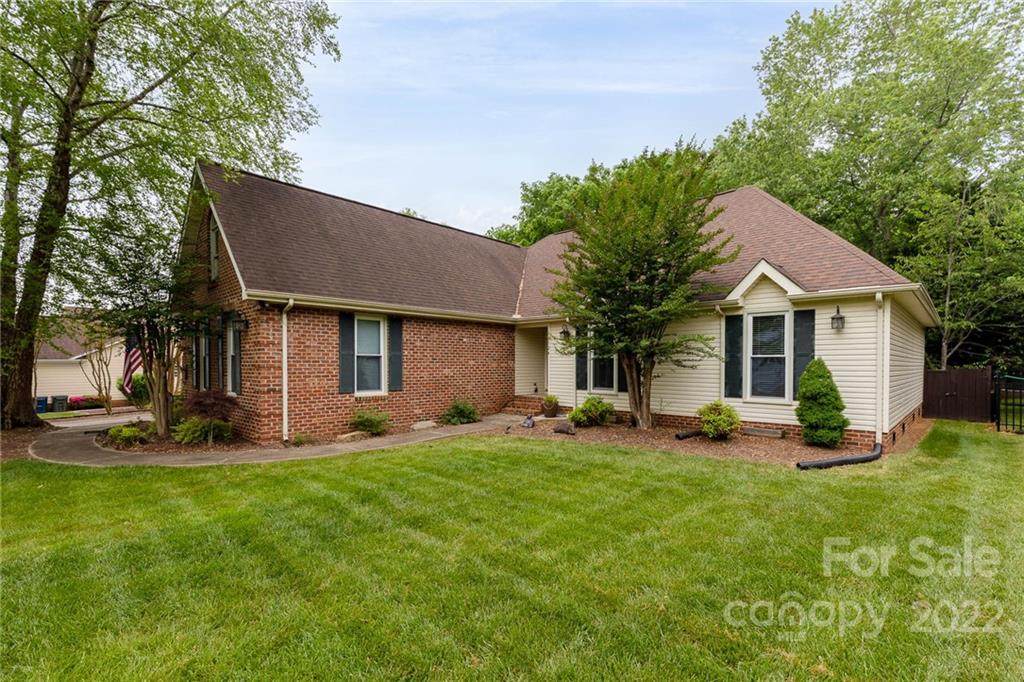 13124 Willow Breeze Lane - Photo 1