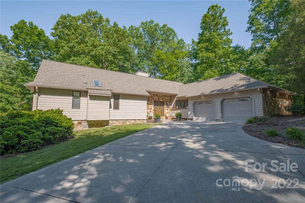 8750 High Ridge Lane - Photo 1