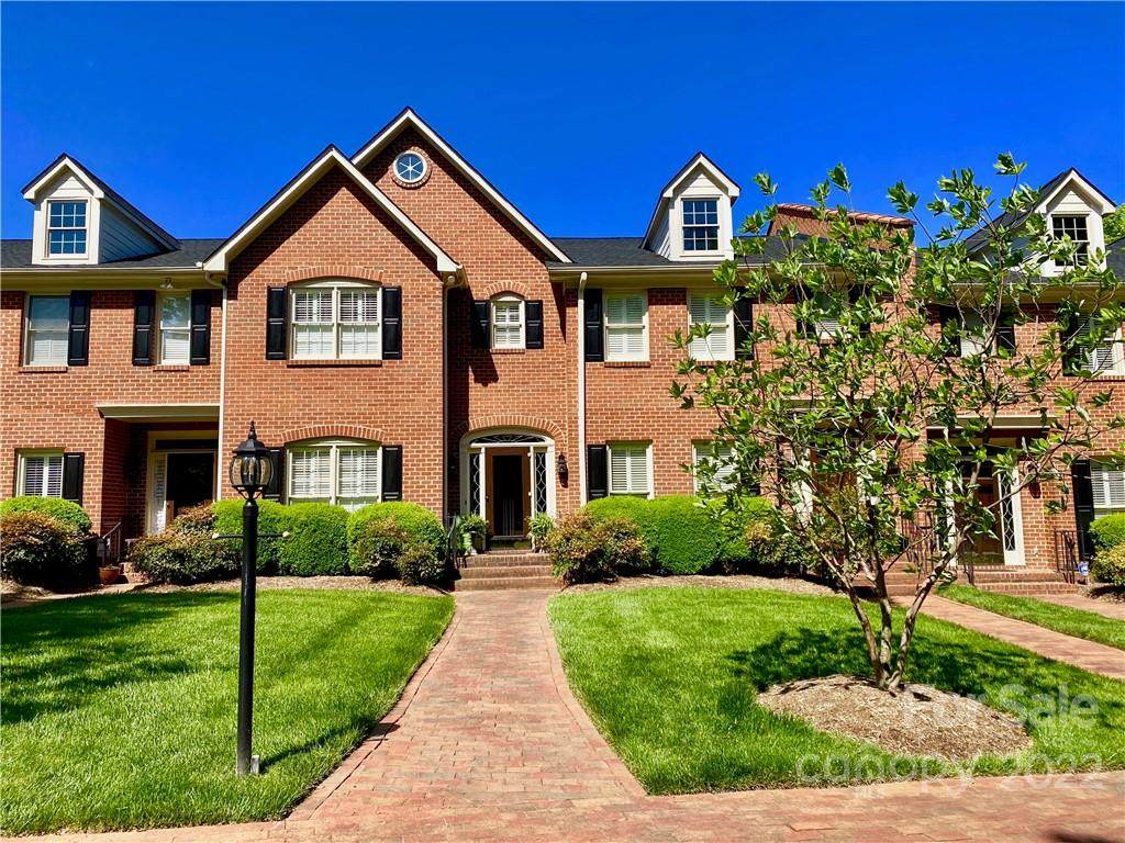 4637 Curraghmore Road - Photo 1