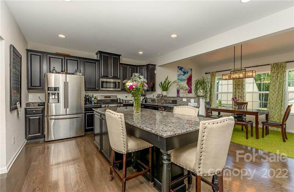 1211 Longwall Lane - Photo 1