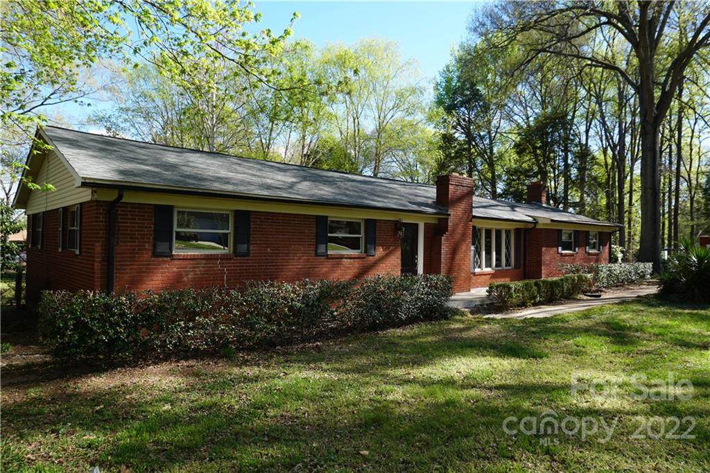 315 Plaza Drive - Photo 1