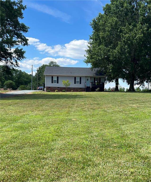 4518 Griffith Road - Photo 1