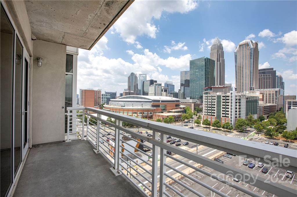 505 6th Street - Photo 1