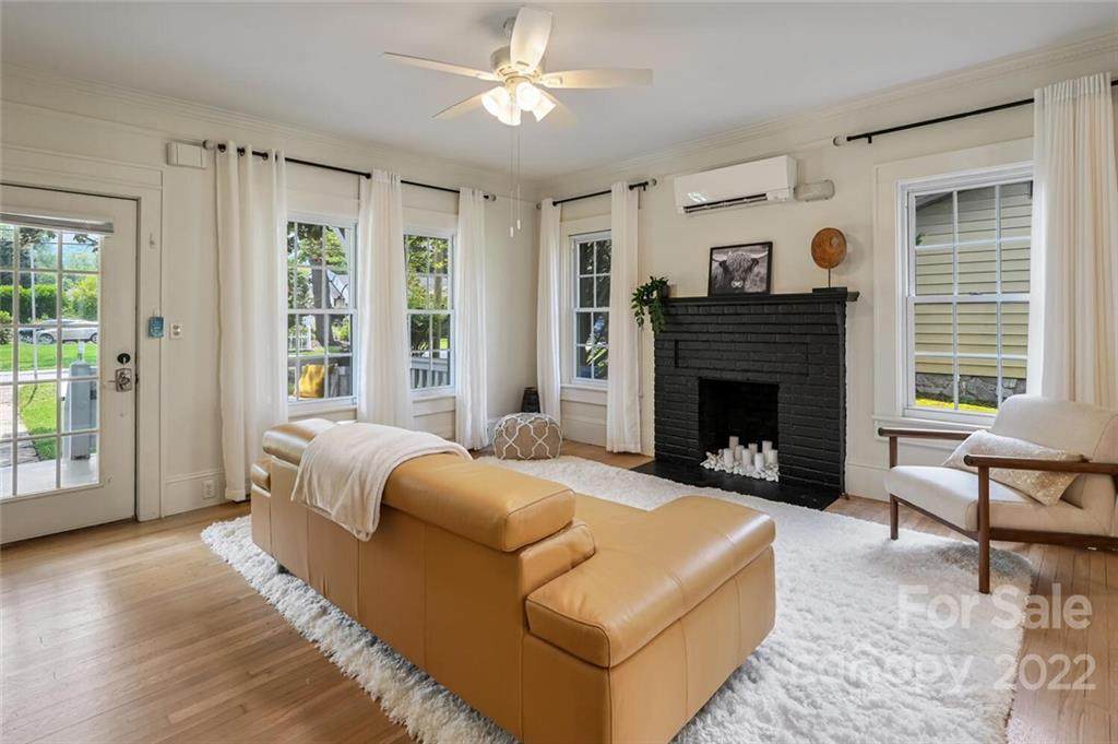 1458 Main Street - Photo 1