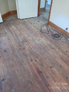 68 Love Fox Road - Photo 1