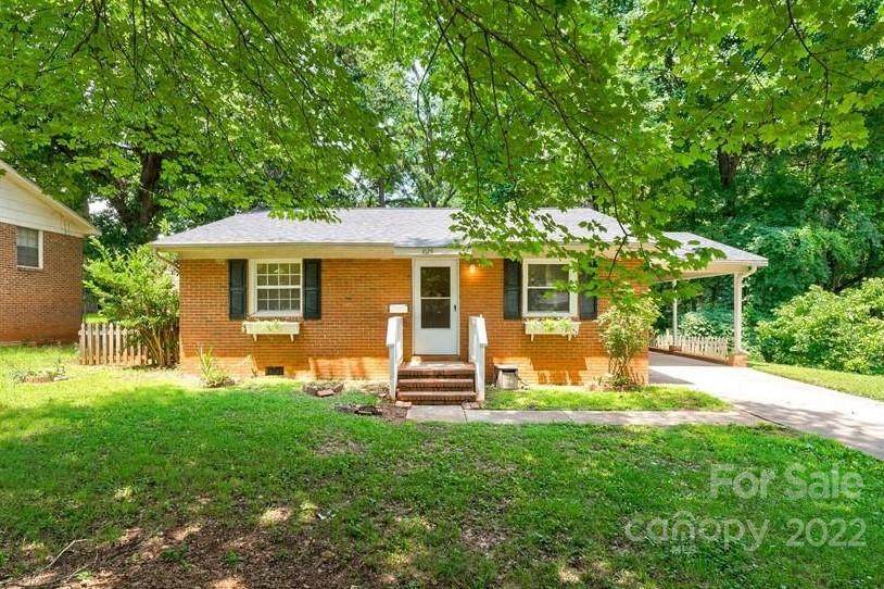 1629 Longleaf Drive - Photo 1