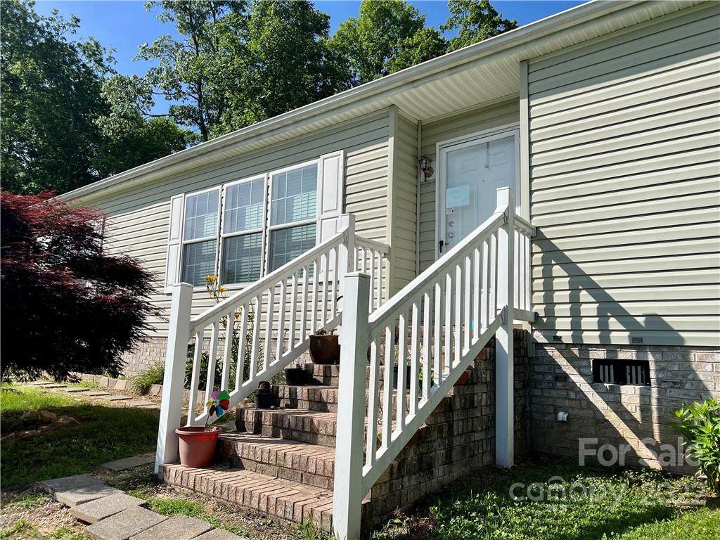 265 Johnny's Creek Road - Photo 1