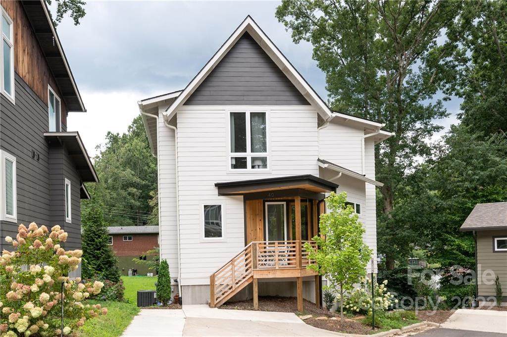 40 Mauricet Lane - Photo 1