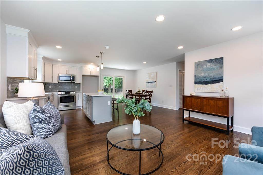 1533 Starbrook Drive - Photo 1