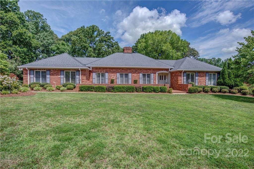 2234 Jefferson Avenue - Photo 1