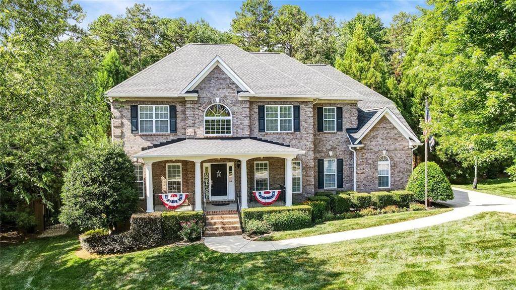 1008 Patricians Lane - Photo 1
