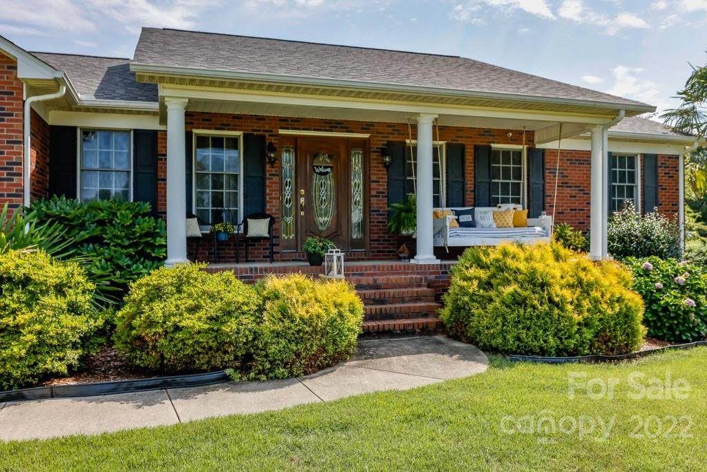 107 Seminole Court - Photo 1