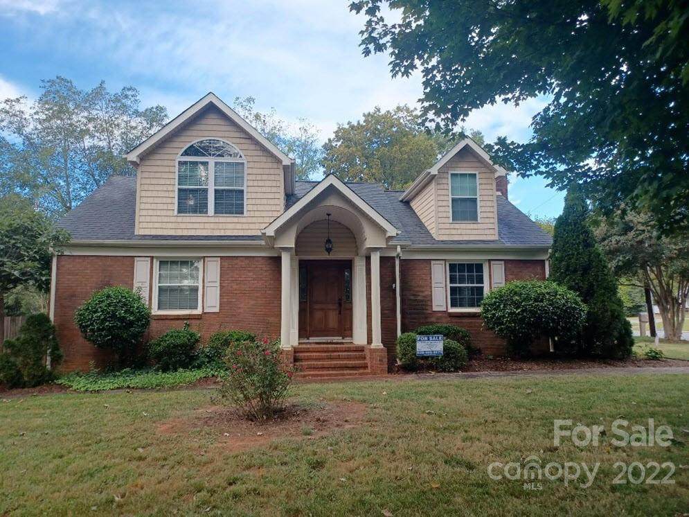1002 Brady Avenue - Photo 1