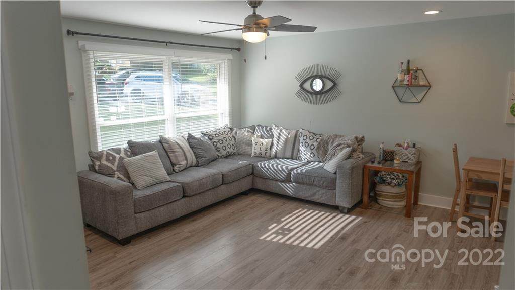 2027 Ibis Court - Photo 1