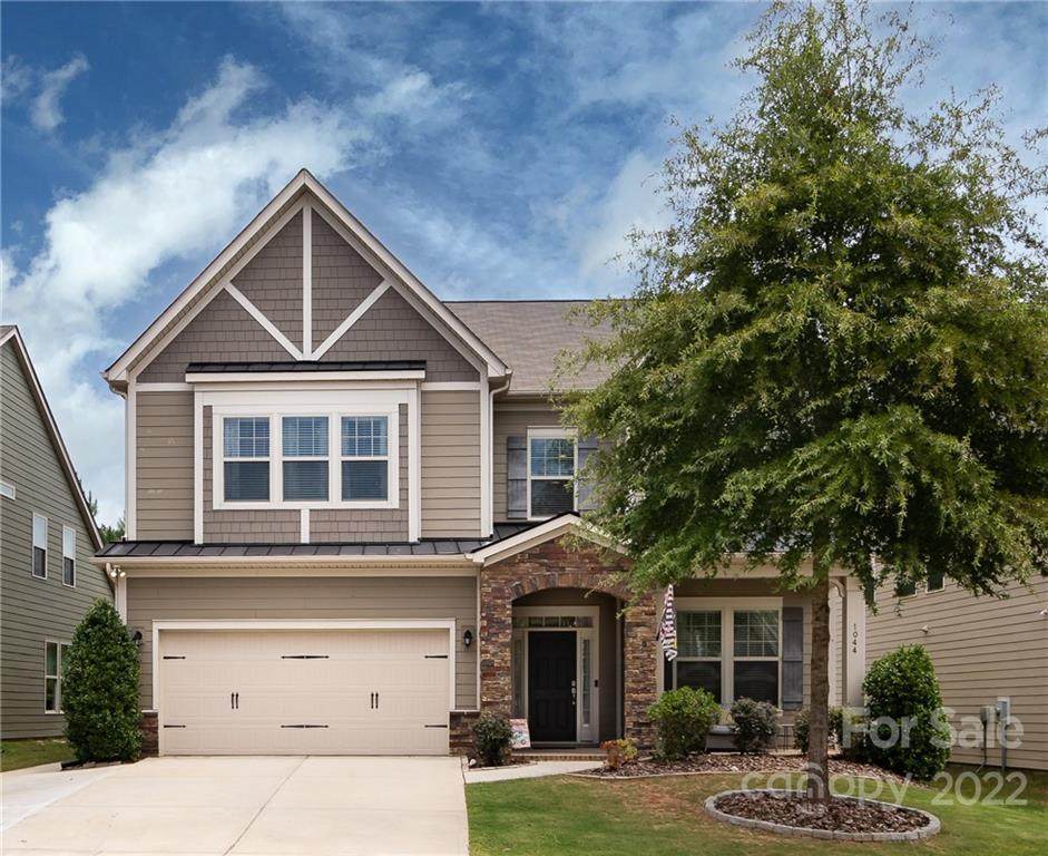 1044 Pennington Drive - Photo 1