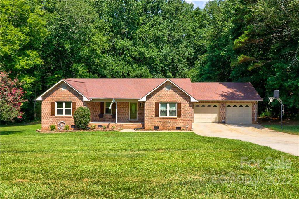 3601 Windsor Trail - Photo 1