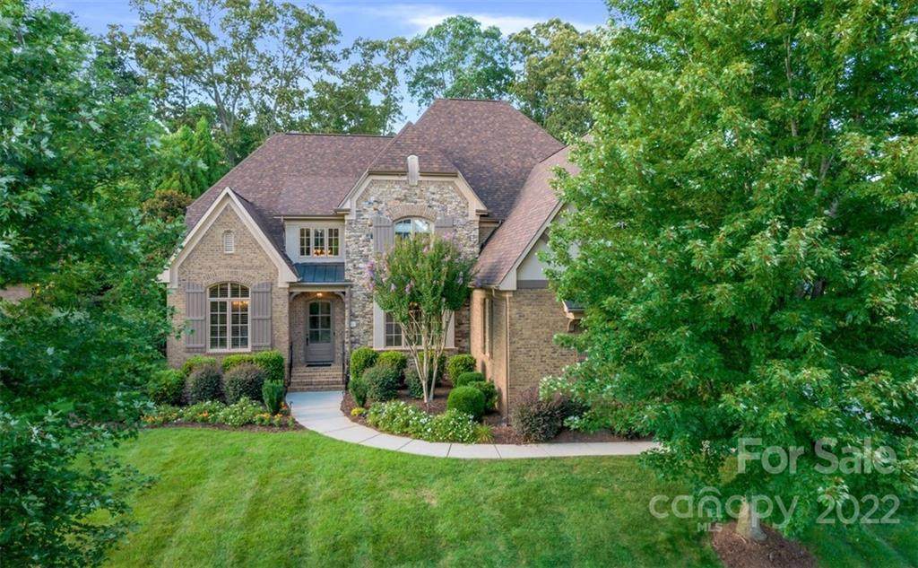 1103 Delacourt Lane - Photo 1