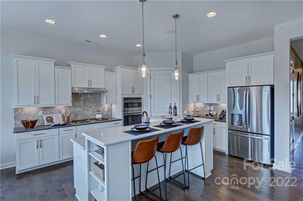 240 Portrait Way - Photo 1