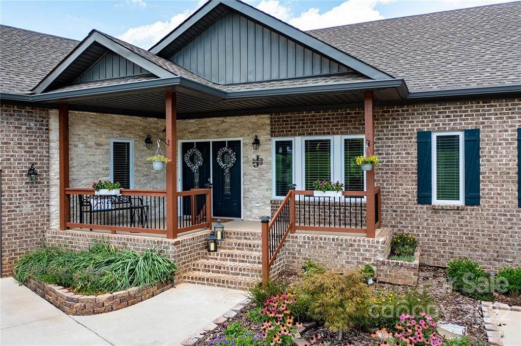 116 Wheatridge Drive - Photo 1