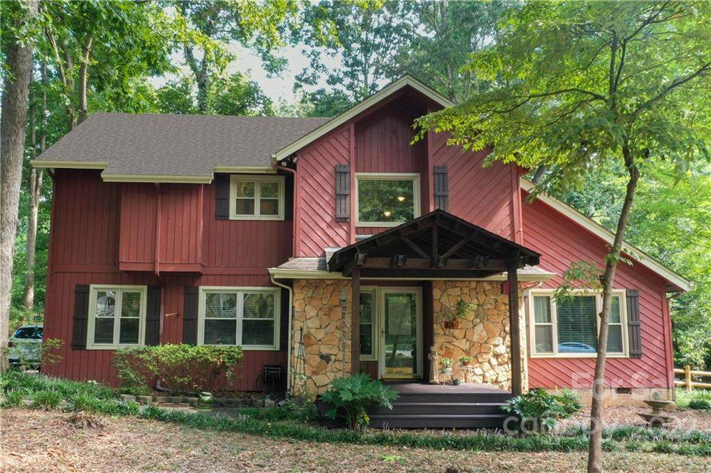 1719 Wandering Way Drive - Photo 1