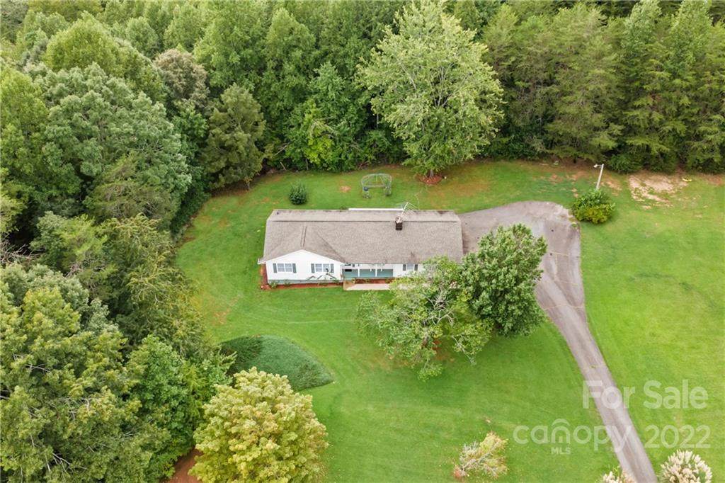 587 Dysartsville Road - Photo 1