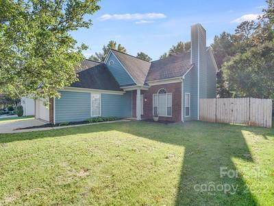8906 Pickering Grove Lane - Photo 1