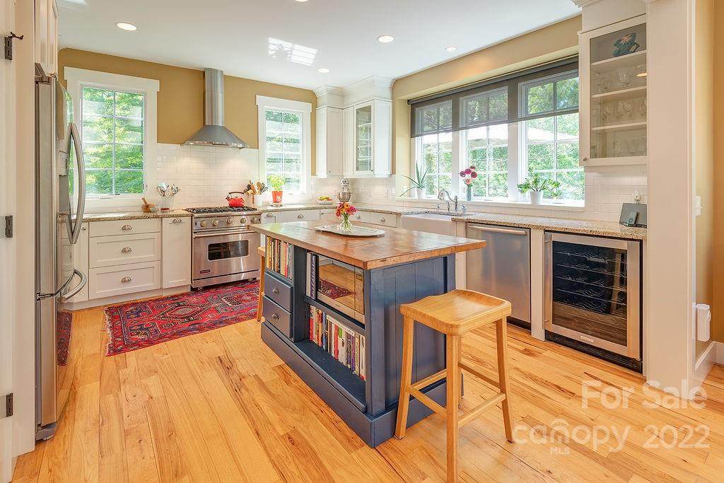 262 Cumberland Avenue - Photo 1