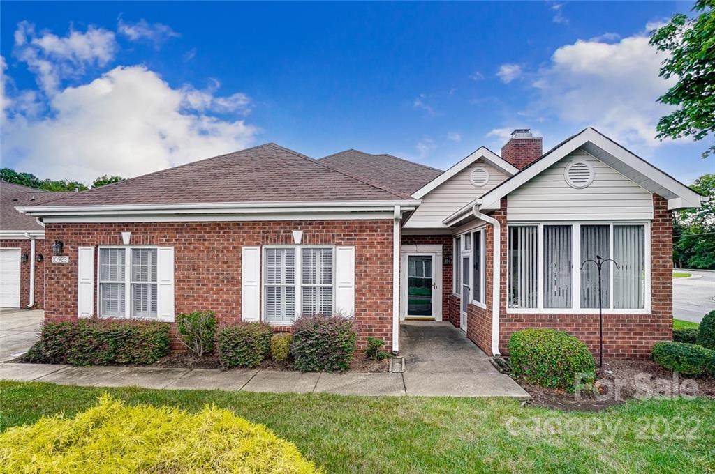 10923 Willow Crossing Drive - Photo 1