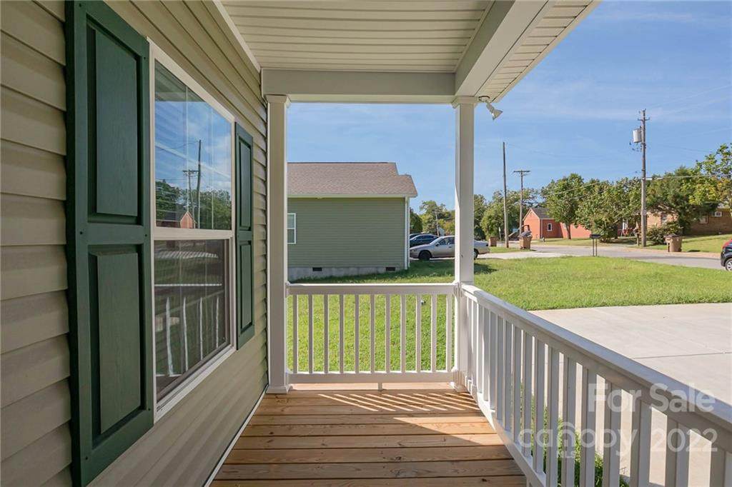 323 Martin Street - Photo 1