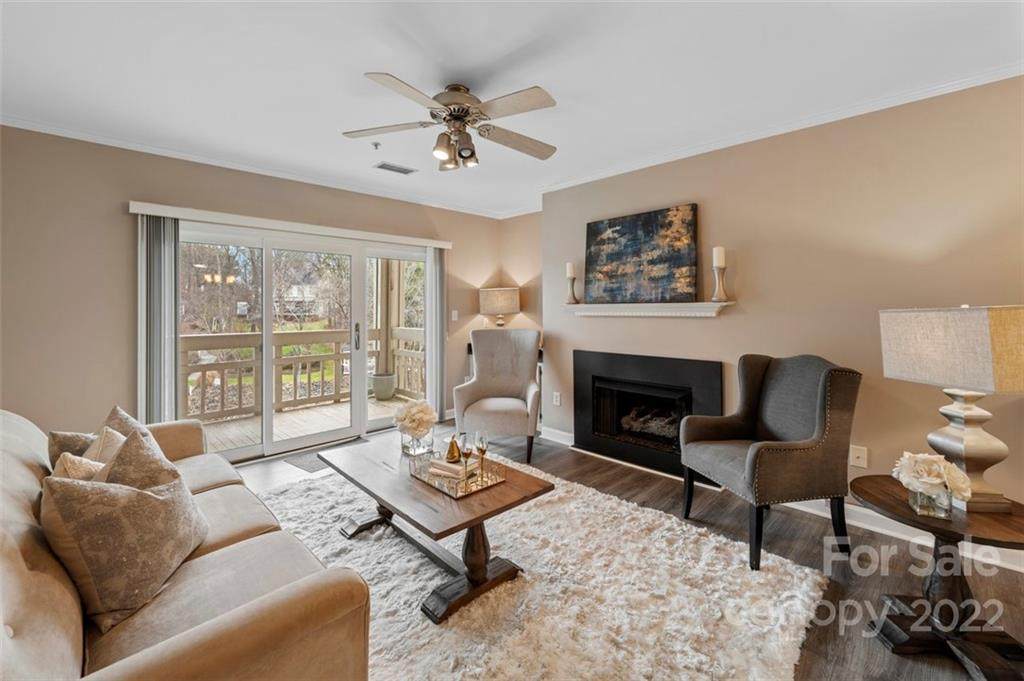 108 Pier 33 Drive - Photo 1