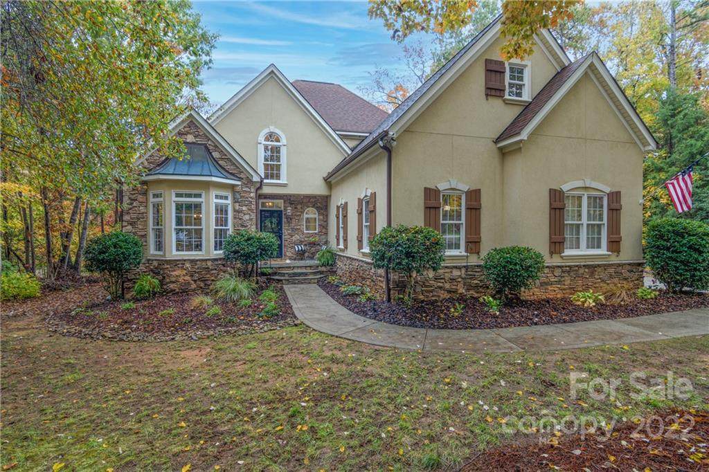 1426 Doe Ridge Lane - Photo 1