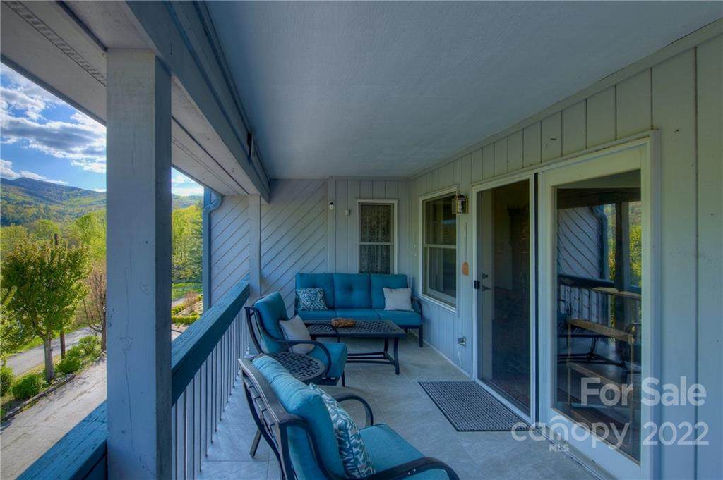 72 Country Club Woods Drive - Photo 1
