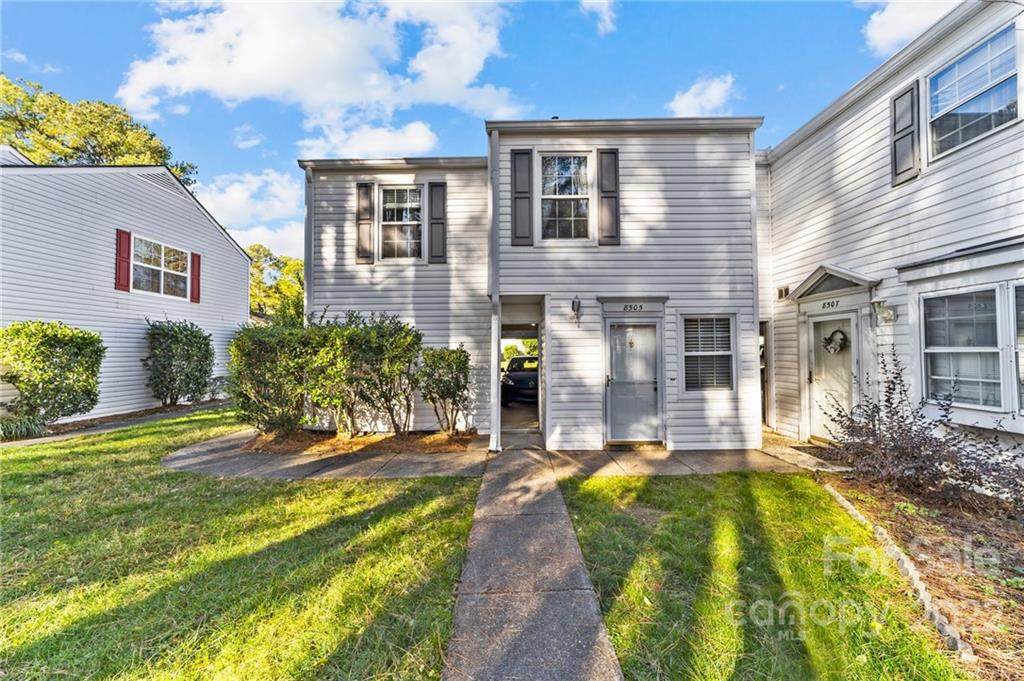 8505 Castle Pine Court - Photo 1