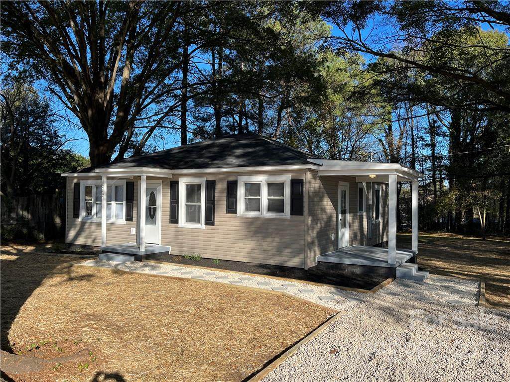 212 Nixon Road - Photo 1