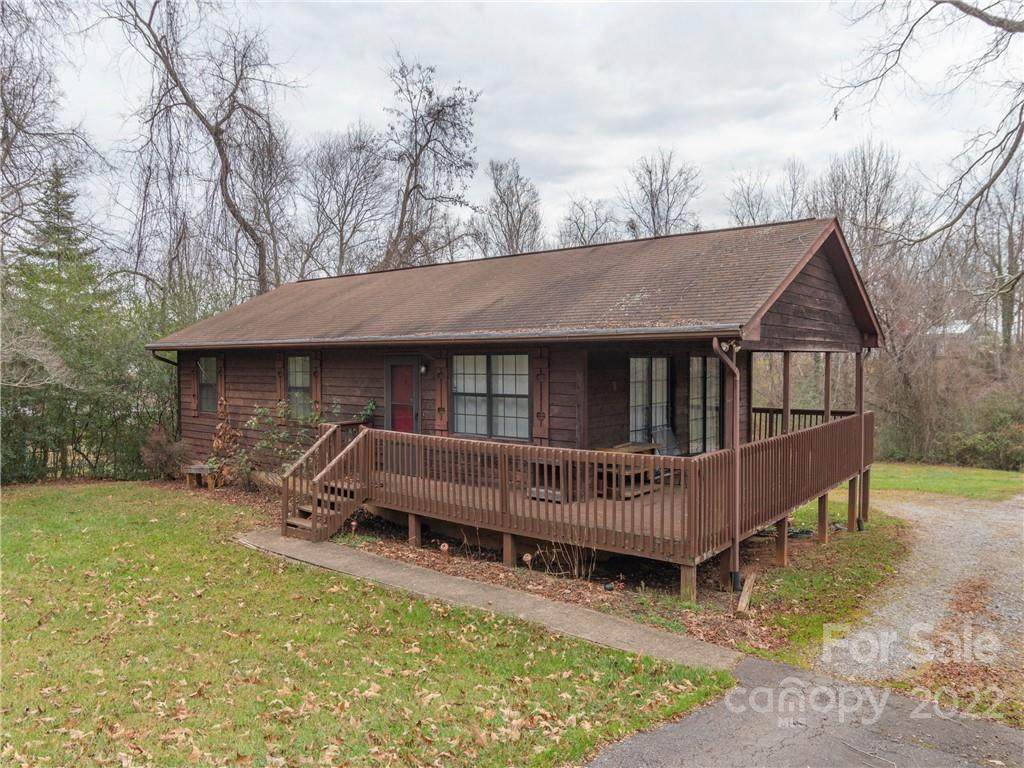 23 Vanderbilt Terrace - Photo 1