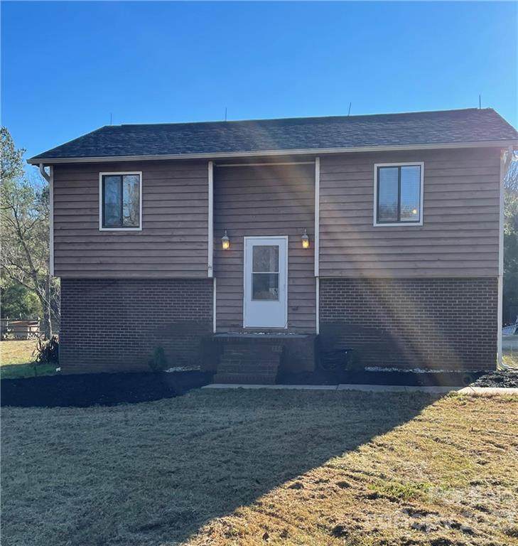 1735 Bradshaw Road - Photo 1