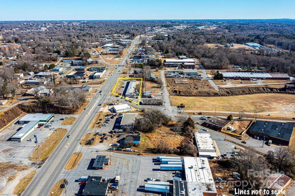 1821 Hwy 70 - Photo 1