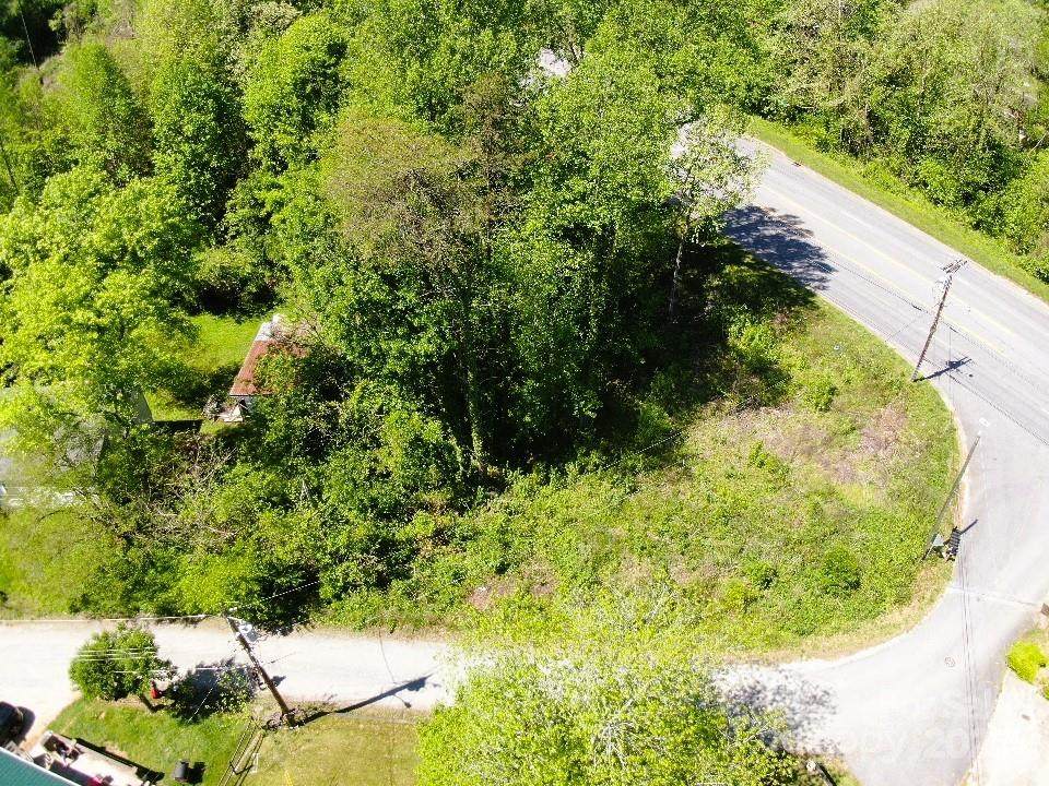 000 Charles Place - Photo 1