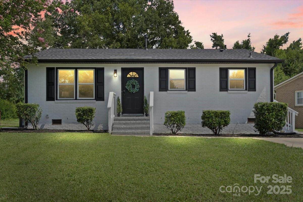 1645 Memorial Drive - Photo 1