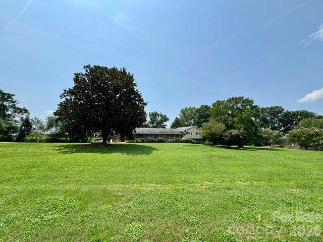 3319 Humphries Road - Photo 1