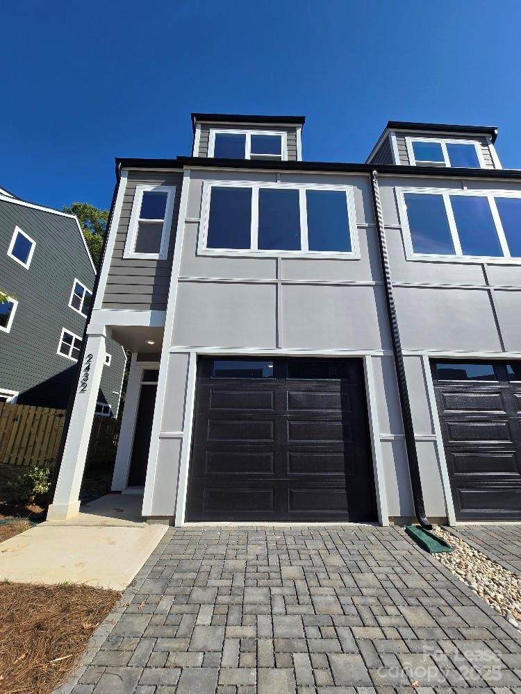 2432 Arty Avenue - Photo 1