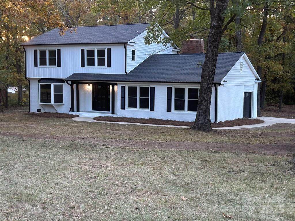 202 Bayberry Drive - Photo 1