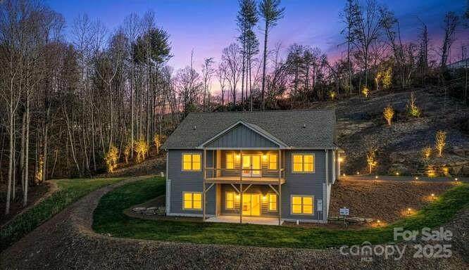 105 Sheila Wynne Drive - Photo 1