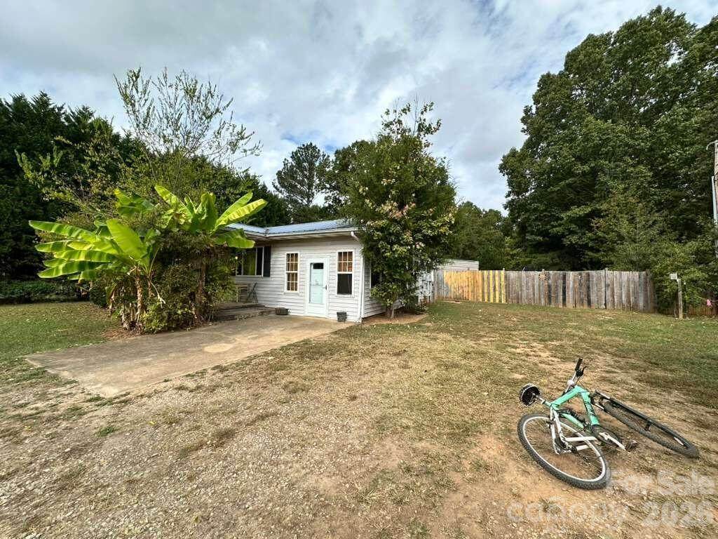 1859 Rollins Drive - Photo 1