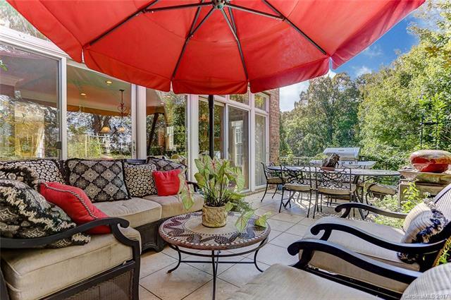 6721 Wakehurst Road - Photo 1