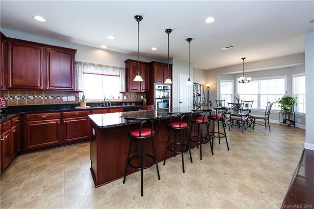 124 Silverspring Place - Photo 1