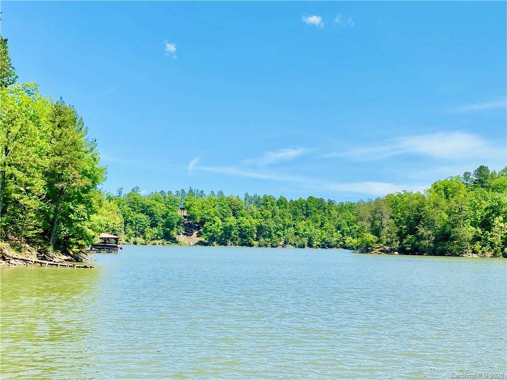 211 Ridge Top Drive - Photo 1