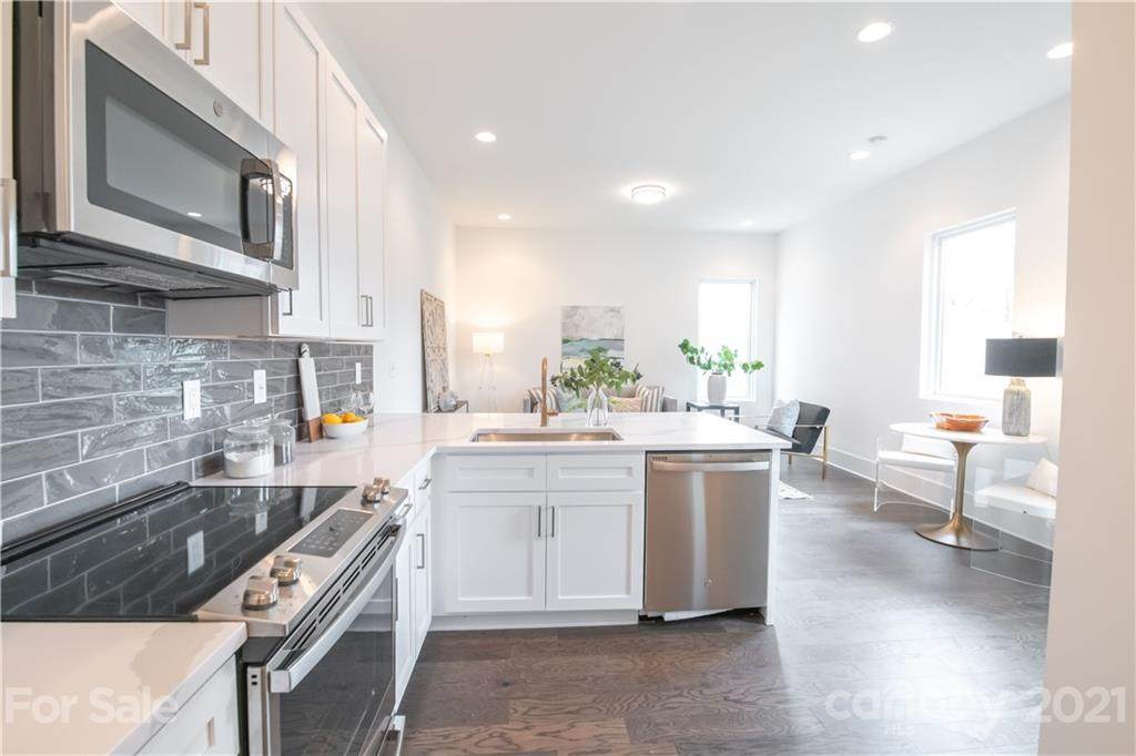 1004 Margaret Brown Street - Photo 1