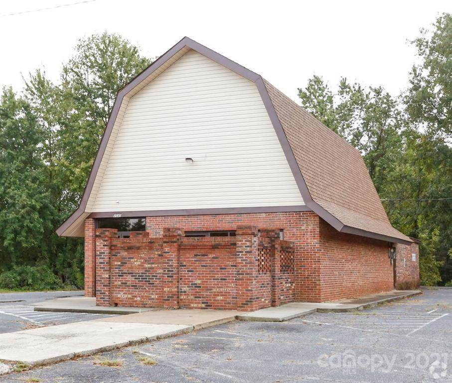 2040 12th Avenue - Photo 1